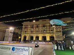 Inaugurata la pista di pattinaggio più grande della Campania 