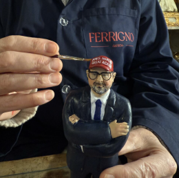 A San Gregorio Armeno spunta la statuina di Sangiuliano