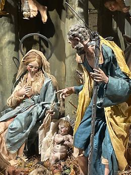 Il Presepe Cortese: tra arte, storia e meraviglia barocca