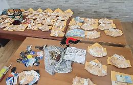 Nascondevano un “tesoro” in casa: intera famiglia denunciata