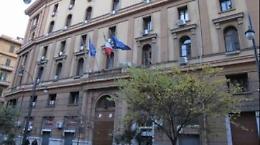 Protesta di Cisl Fp e Uil Fp sotto Palazzo Santa Lucia