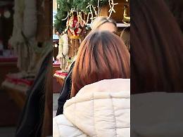 Jacqueline De Laurentiis ai mercatini di Natale di Pietrarsa