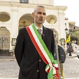 Corruzione, indagato il sindaco