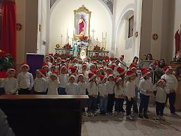 Serata di Natale tra emozione, memoria e voci di bambini a Bonea