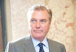 Il Principe Carlo di Borbone tedoforo per la sua Napoli