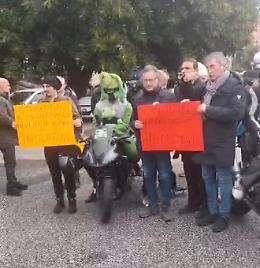 Tangenziale di Napoli, corteo contro l'aumento del pedaggio

