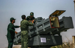 Missili, droni e sottomarini: l'Iran alza lo scudo contro Usa