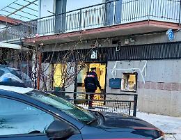 Banche nel mirino, assaltato un altro bancomat