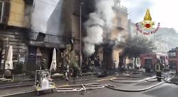 Incendio a Secondigliano, 21 sfollati accolti nel Centro Pertini 
