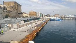 Mare agitato, collegamenti ridotti per Ischia e Procida