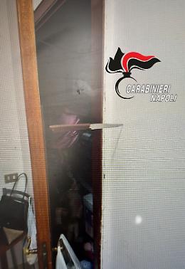 Parolacce per il rigore negato, la moglie pensa siano rivolte a lei e lo accoltella