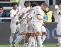 Manna protesta: &laquo;Vergogna, ora basta&raquo;