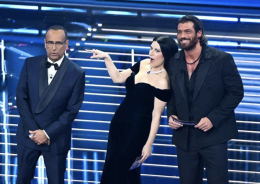 Sanremo 2026, ascolti in calo: 9,6 milioni di spettatori e 58% di share per prima serata
