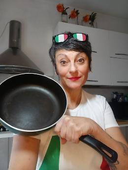 La marchigiana che insegna la vera cucina italiana agli americani: Orietta Paolucci diventa fenomeno social