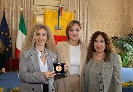 &ldquo;L&rsquo;Italia delle Donne&rdquo;: premiato il Comune di Napoli 