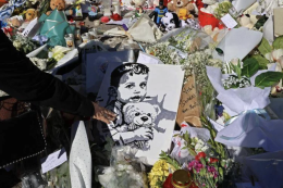 Morte del piccolo Domenico, due medici indagati anche per falso: la Procura chiede l'interdizione