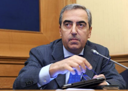 Gasparri si dimette da capogruppo al Senato