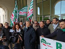 Presidio al Cardarelli per i precari