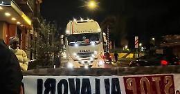 America&rsquo;s Cup, sgomberati bloccano i camion verso Bagnoli
