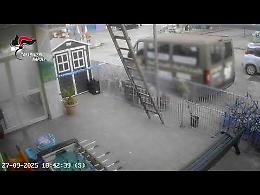 Stesa dei clan di Scampia per la droga del Parco Verde, tre arresti