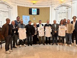 Domenica la &ldquo;Traversata delle Sirene&rdquo;