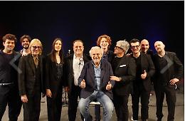 A Paradise Cal&agrave;, Testi e Ristori