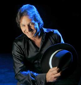 “Guapparia”, con Antonio Ottaiano torna la sceneggiata