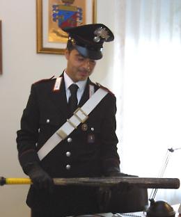 Non va ad interrogazione volontaria, bullo la bastona