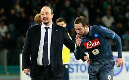 Napoli ad un passo dal fallire la stagione. Bisogna tifare per la Roma. Gli auguri di Benitez a De Laurentiis