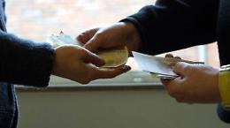 Imprenditore costretto a pagare il pizzo da due coppie di coniugi