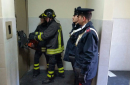 Secondigliano: porte blindate per difendere le piazze di spaccio della Vanella