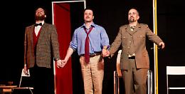 “Tre sull’altalena” al Teatro Bolivar, continua la tournèe della compagnia Artù