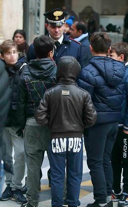 Rissa su un campetto di calcetto: il 12enne accoltellatore è il nipote dei boss Mariano