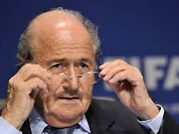 Fifa, Blatter rassegna le sue dimissioni ma resta in carica fino a dicembre