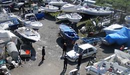 Cantiere navale abusivo su terreno agricolo, 4 denunciati a Torre del Greco