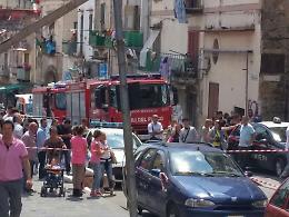 Crolla solaio a Pugliano, feriti padre e figlia