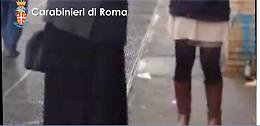 Chiede offerte, denunciato falso prete