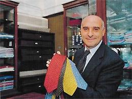 Sequestrata centrale del falso, tra i prodotti anche le cravatte con marchio Marinella