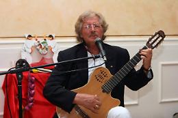 Addio a Carlo Missaglia, raffinato cultore della canzone napoletana