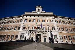 Governo, tavolo su programma: Pd blinda Conte e Gualtieri