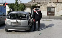 Ricettazione e riciclaggio di auto, 17 misure cautelari