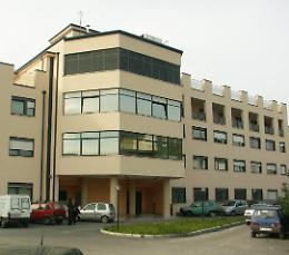 Donna muore in clinica dopo intervento, sequestrate cartelle cliniche