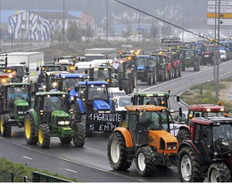 Bruxelles assediata dagli agricoltori