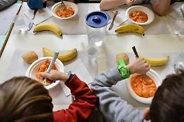 Via alla refezione nelle scuole comunali di Napoli