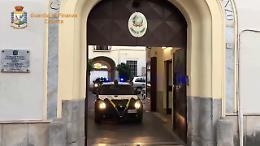In casa hashish e cocaina: padre e figlio arrestati