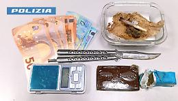 Sorpresi con la droga in casa, arrestati due fratelli