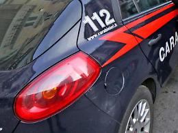 Molotov contro centro vaccini: arrestati due no vax