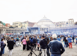 Napoli, la festa scudetto è solo rinviata