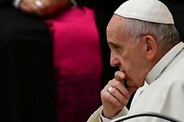 Pedofilia in Cile, il mea culpa del Papa