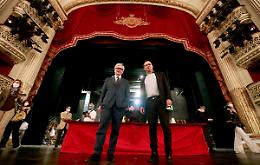 Fase 2, riapre il San Carlo: stagione estiva in piazza Plebiscito